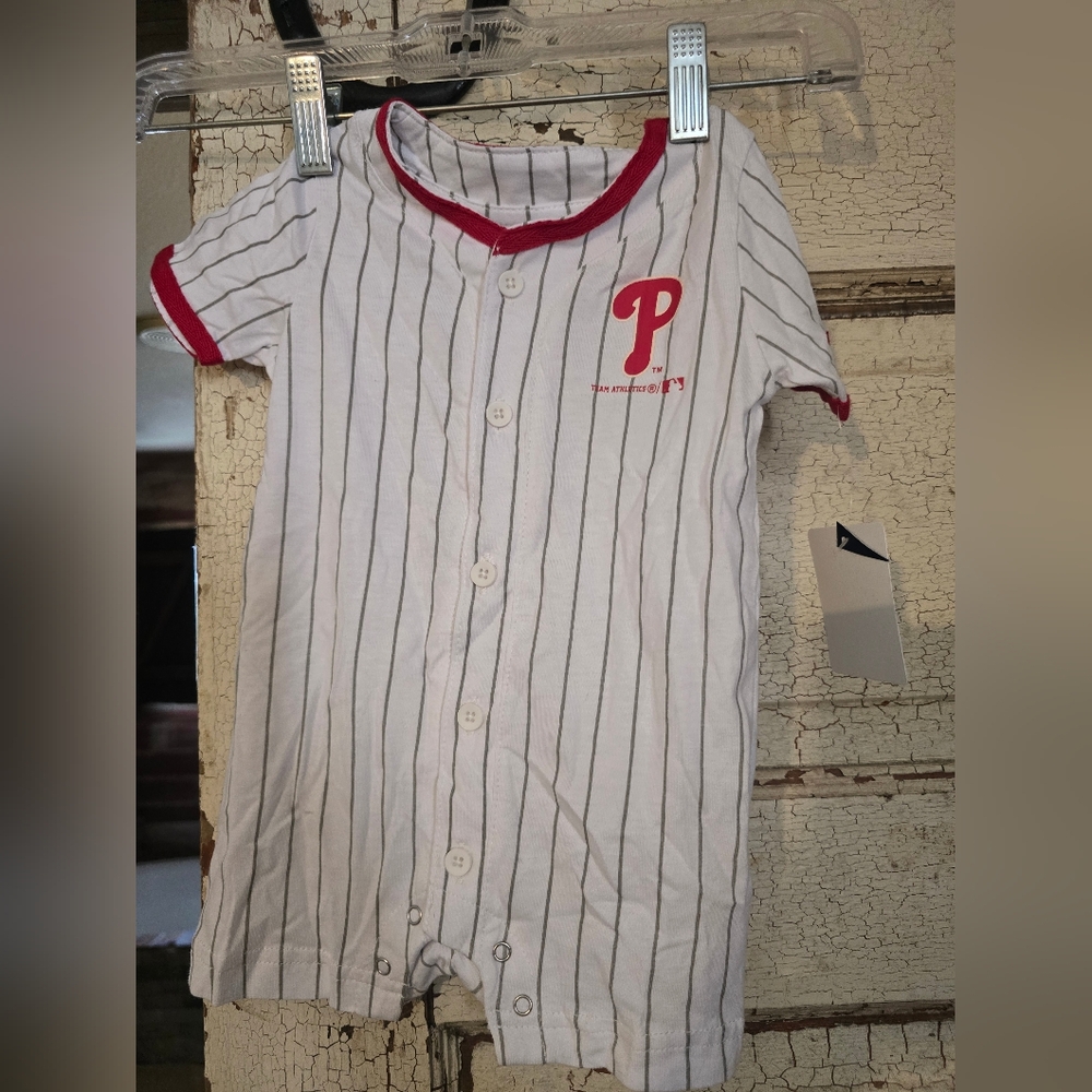 New PHILADELPHIA PHILLIES official Sports Romper Baby Clothes Outfit 3-6 months